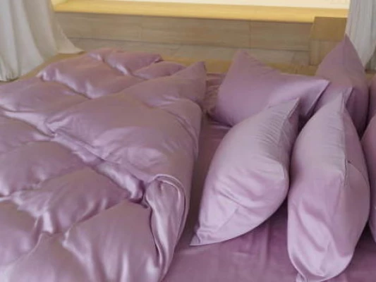 Простыня на резинке German Grass Brilliant Grass лиловая Простыня на резинке German Grass Brilliant Grass лиловая