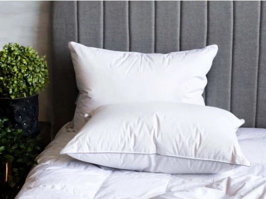 Подушка German Grass пух перо трехкамерная Gray Familie Down упругая FDN-02212