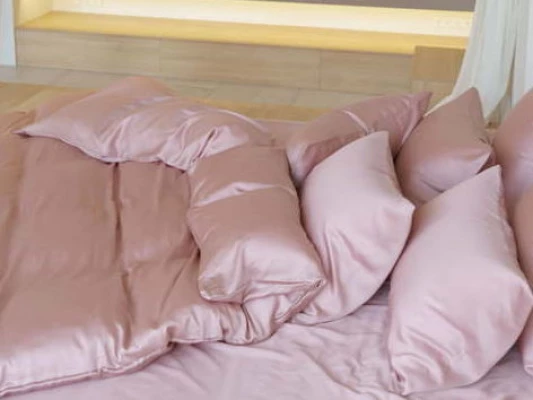 Простыня на резинке German Grass Brilliant Grass розовая Простыня на резинке German Grass Brilliant Grass розовая