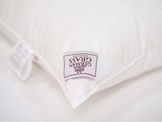 Подушка German Grass шелковая Luxury Silk Grass мягкая 75211 по цене от 25 410 ₽ , цвет белый 6 | Подушки German Grass