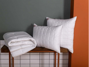 Подушка German Grass Premium Familie Non-Alergenic регулируемая на молнии FSN-09223