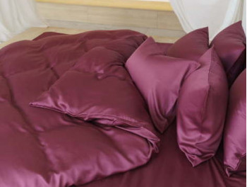 Простыня на резинке German Grass Brilliant Grass пурпурная