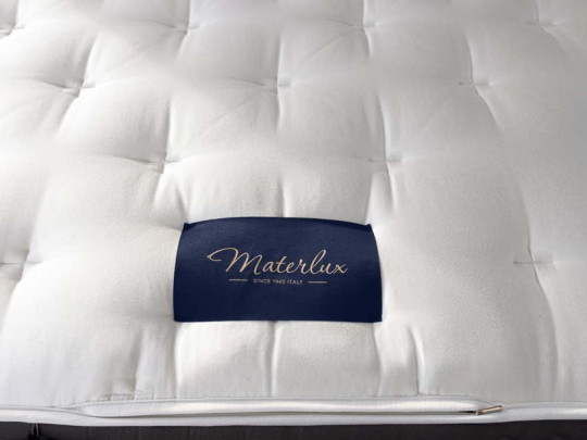 Чехол Materlux Modernist (Модернист) по цене от 0 ₽  3 | 