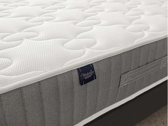 Матрас Materlux Gela по цене от 36 565 ₽ , высота, см 24 4 | Матрасы