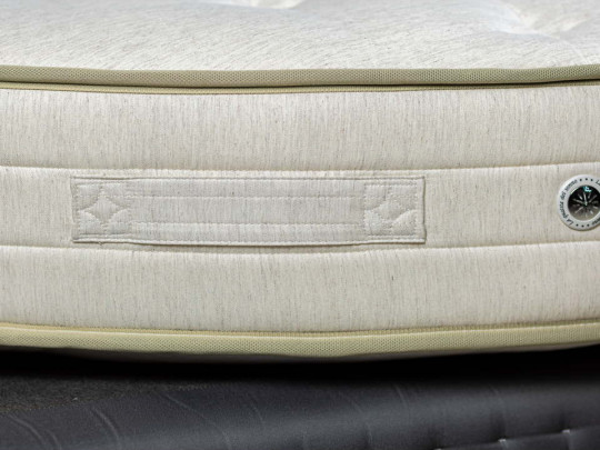 Круглый матрас Materlux Aosta light по цене от 51 202 ₽ , высота, см 18 5 | Круглые матрасы