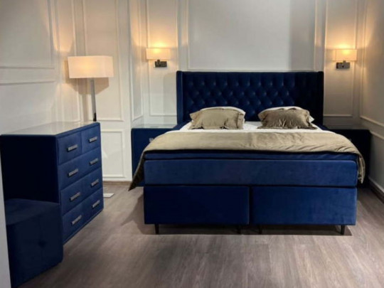 Спальная система Nuvola Federica по цене от 116 863 ₽ , стиль отельный, классический, цвет синий 1 | Кровати с каретной стяжкой