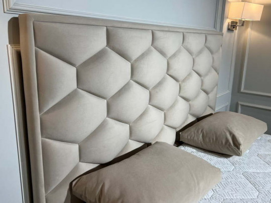 Спальная система Nuvola Domenica по цене от 125 325 ₽ , стиль отельный, классический, королевский, цвет серый, светло-серый 11 | Кровати с мягкой обивкой