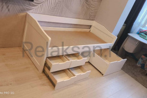 Тахта из массива Анюта с ящиками