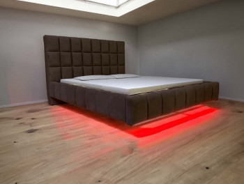 Парящая кровать Бруно с красной подсветкой