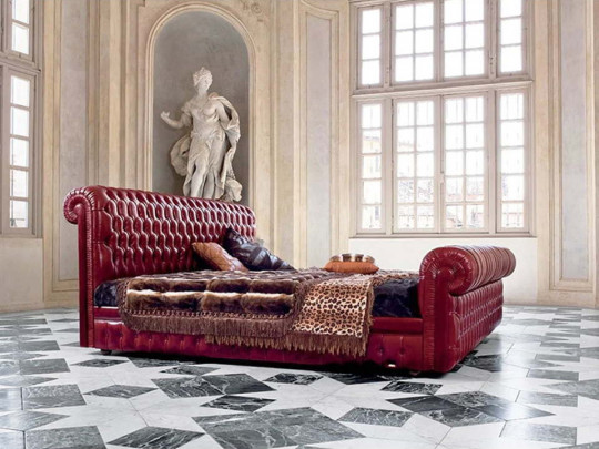 Кровать Testiera Capit 18 | Кровати Кровать Testiera Capit 18 Testiera, стиль винтажный, королевский, цвет бордовый