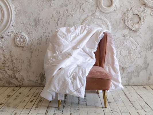 Одеяло German Grass шелковое Paisley Silk Grass всесезонное 65190